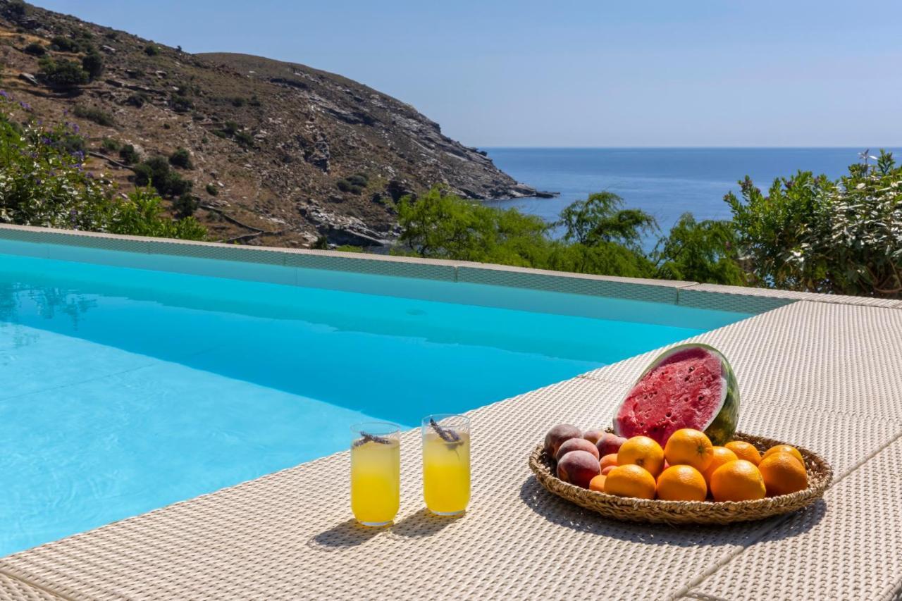 Luxury Villa By The Beach Stenies Exterior photo