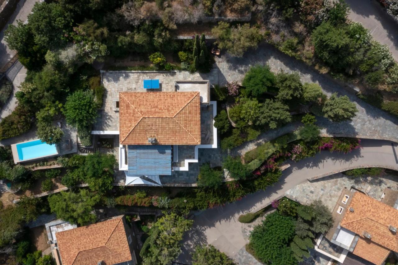 Luxury Villa By The Beach Stenies Exterior photo
